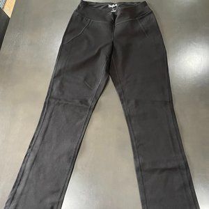 Black Slightly Cropped Hyba Leggings